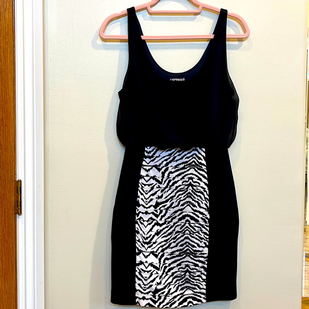 Womens black and white dress